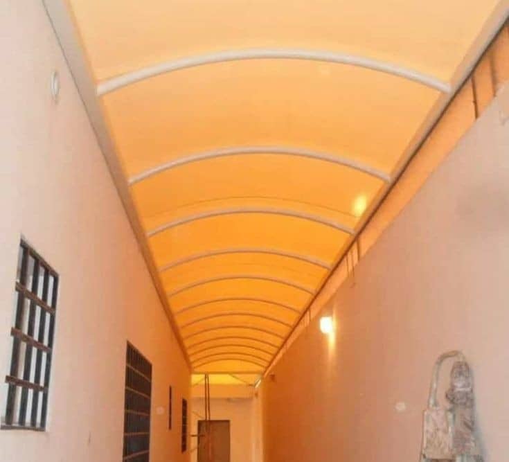 مظلات ممرات